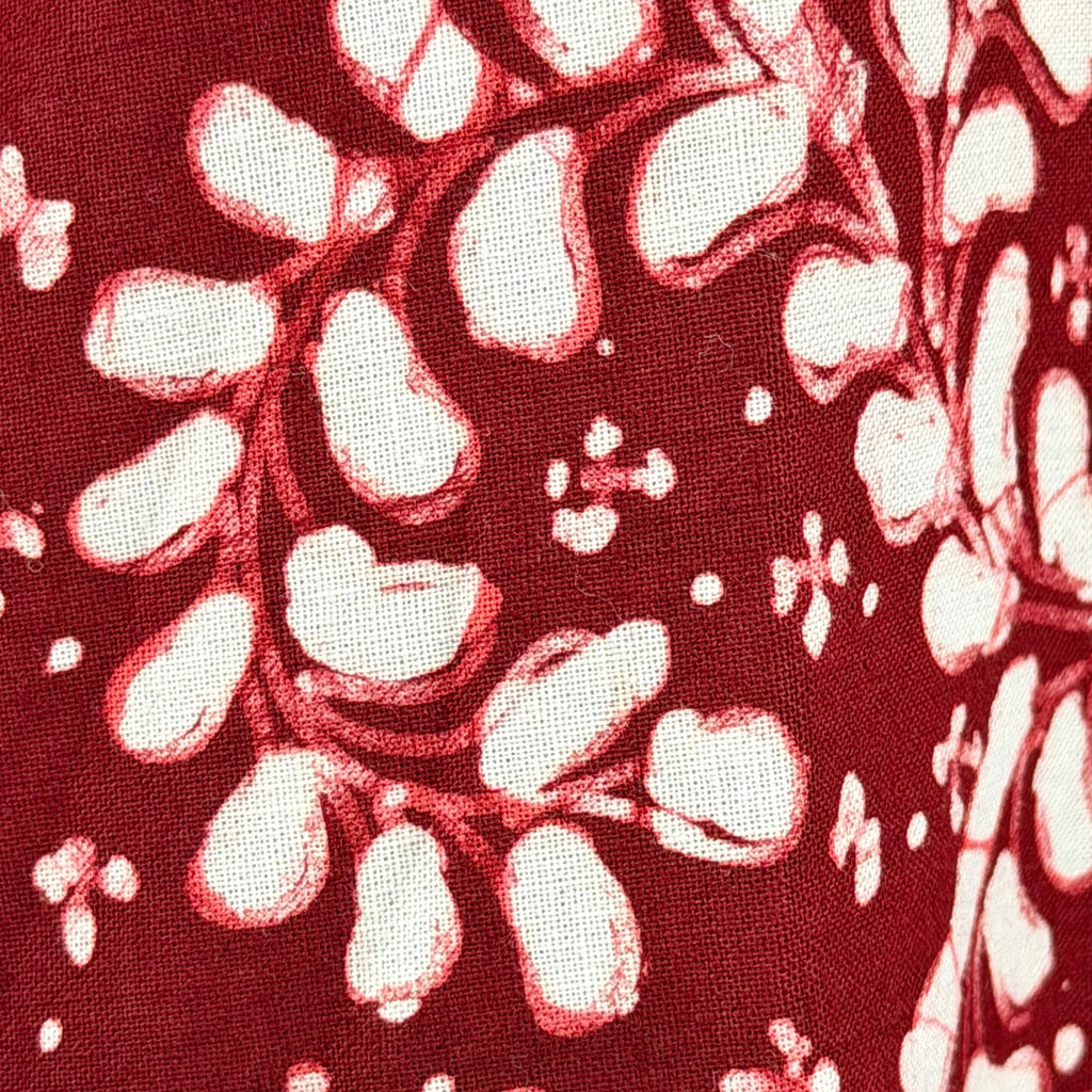 Vintage Y2K Djené Red and White Floral Batik Short Sleeve Button-Down