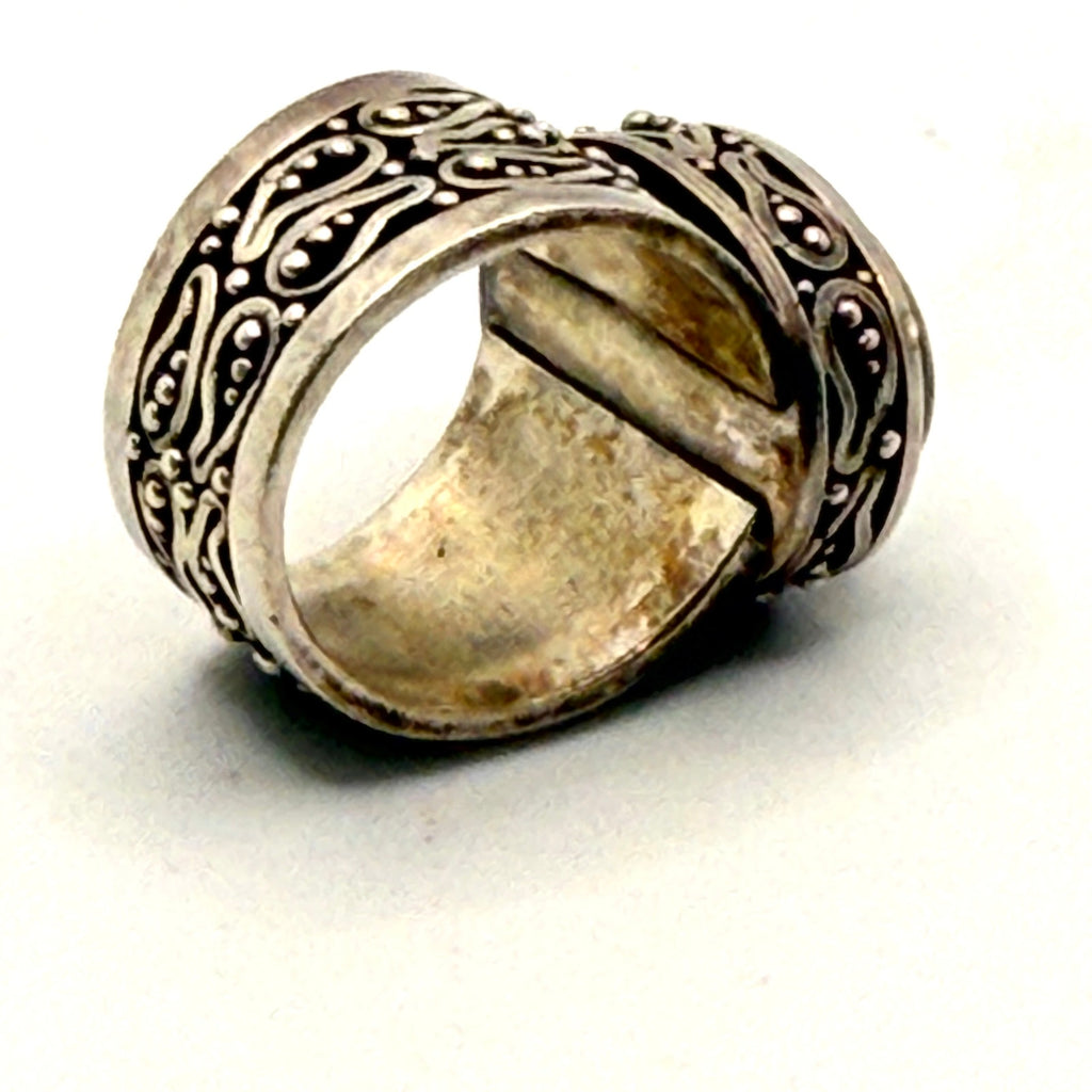 Vintage 90s Sterling Silver Stamped Mother of Pearl Ornate Statement Ring