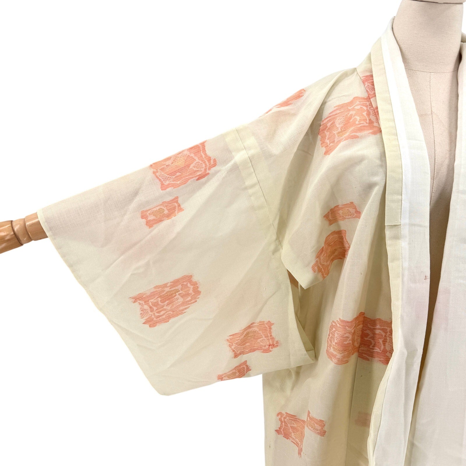 Vintage 70s Showa Cream Peach Patterned Open Weave Sha Gauze Silk Kimono Robe