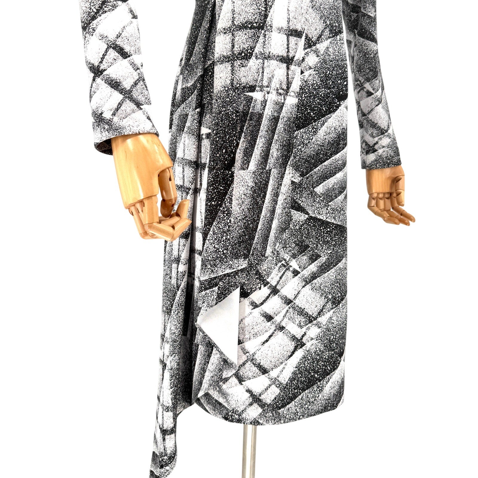 Vintage 90s Sharrone Black White Graphic Print Midi Dress