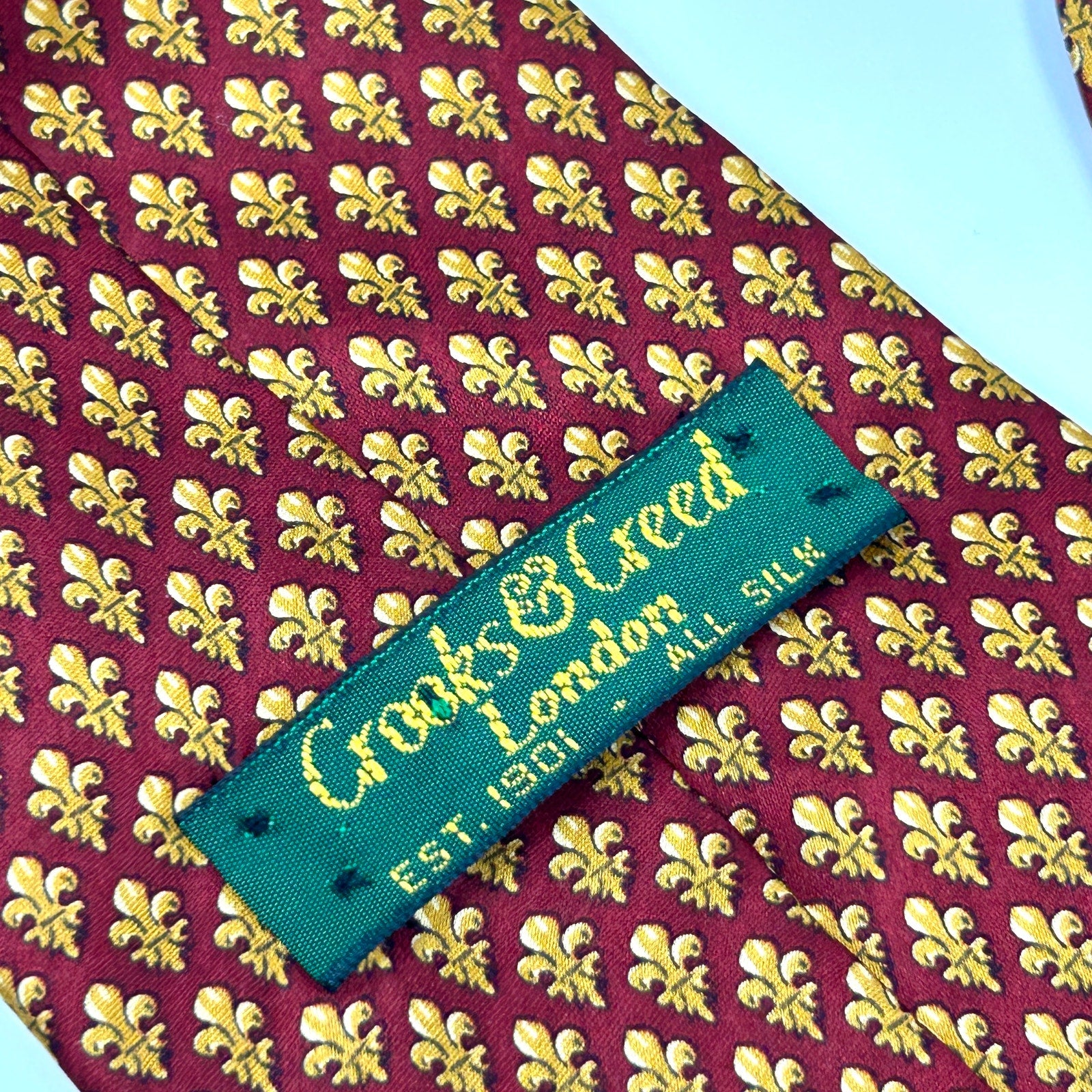 Vintage 80s Crooks & Creed Red Gold 100% Silk Fleur De Lis Necktie