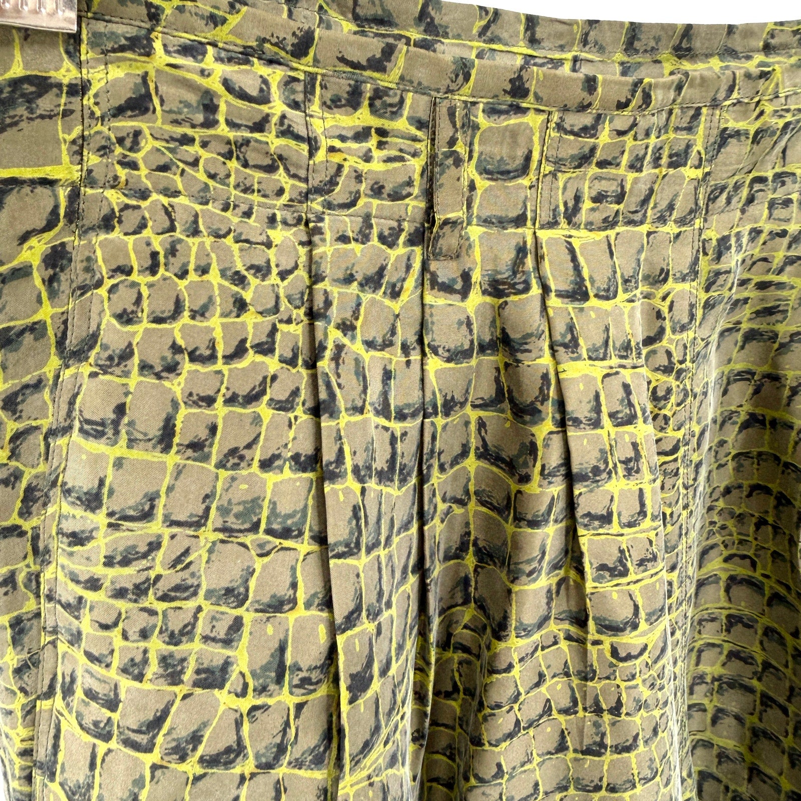 Vintage 90s Diane Gilman Green 100% Silk Alligator Croc Print Taper Leg Pants