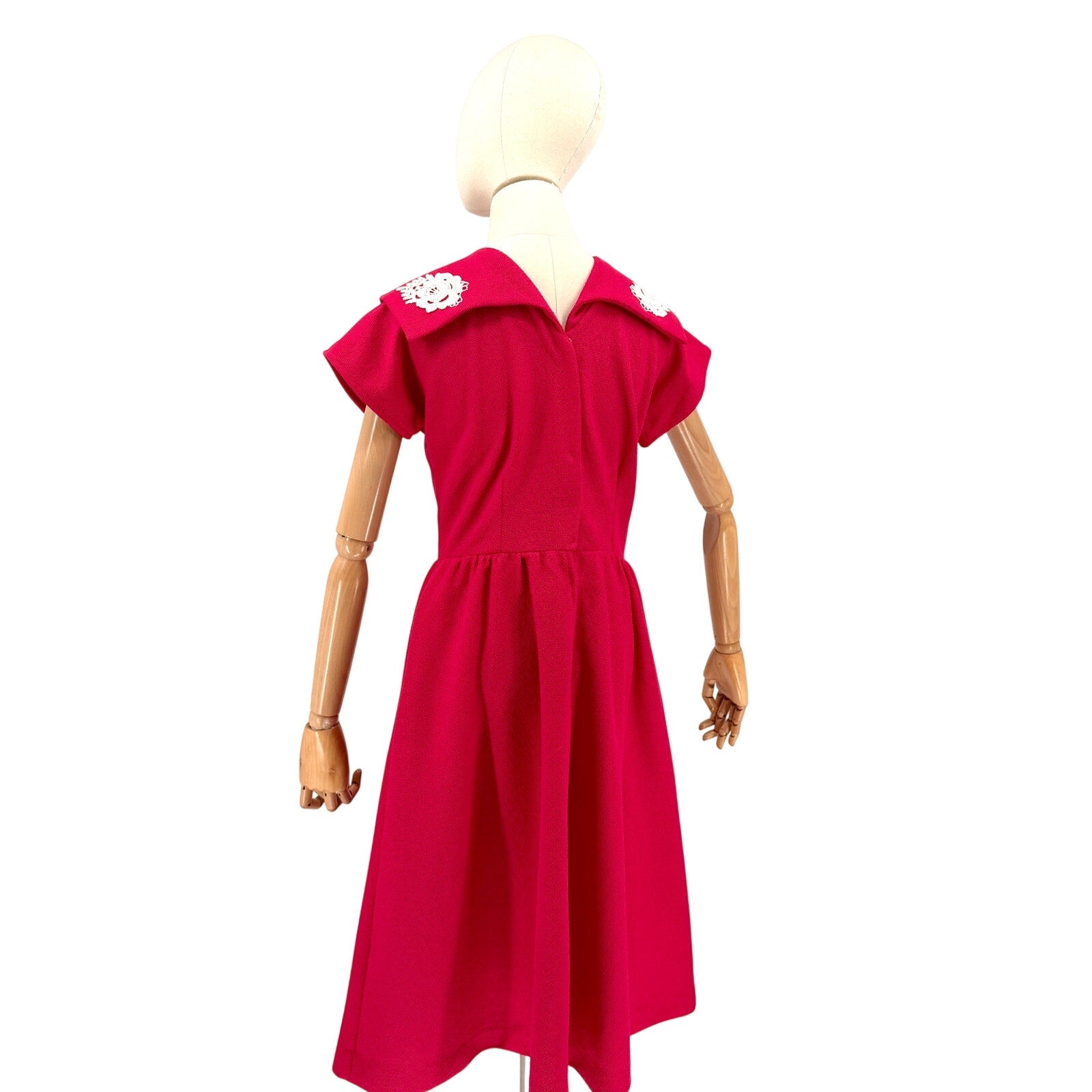 Vintage 70s Pink Textured Floral Appliqué Day Dress