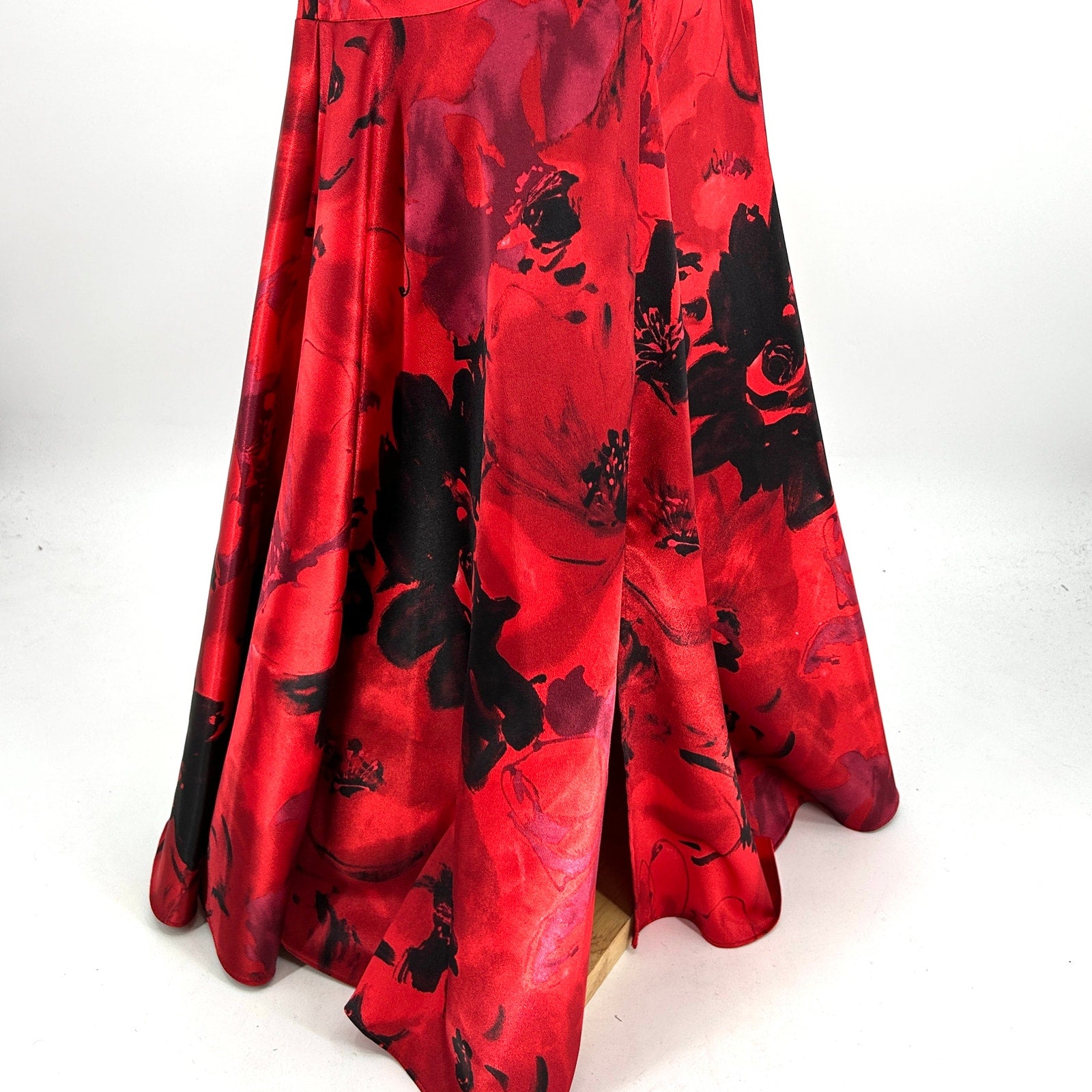 Vintage 90s Jump Apparel Red Satin Floral Evening Gown Dress