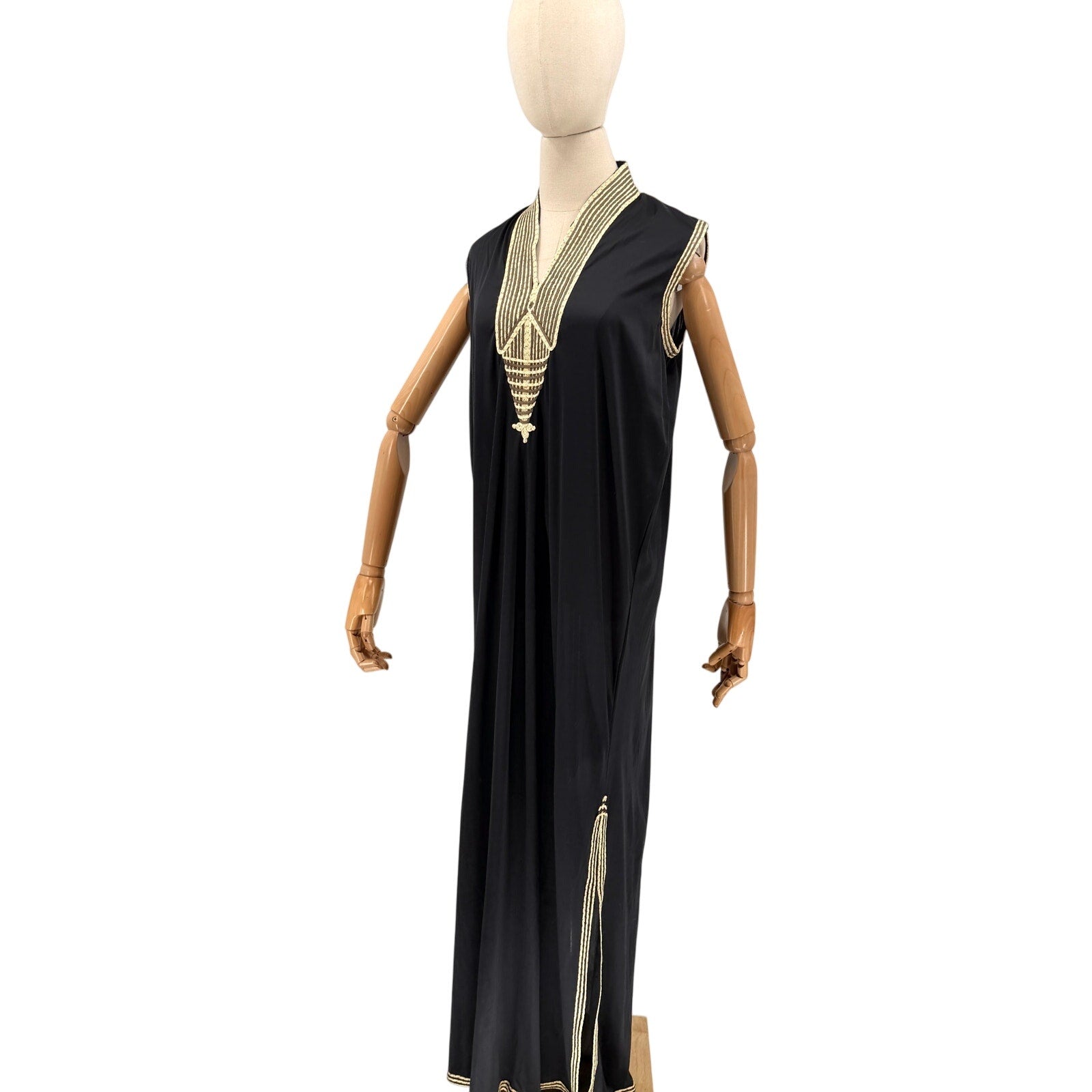 Vintage Handcrafted Emirati Black Gold Jalabiya Tunic and Bisht Duster Set