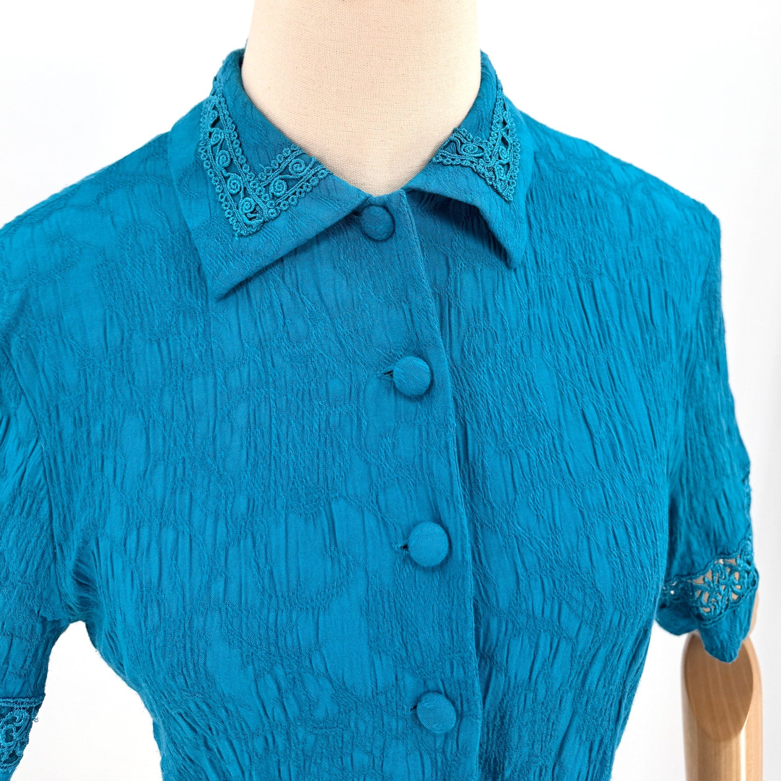 Vintage 90s Karin Stevens Teal Rayon Crinkle Lace Open Back Top