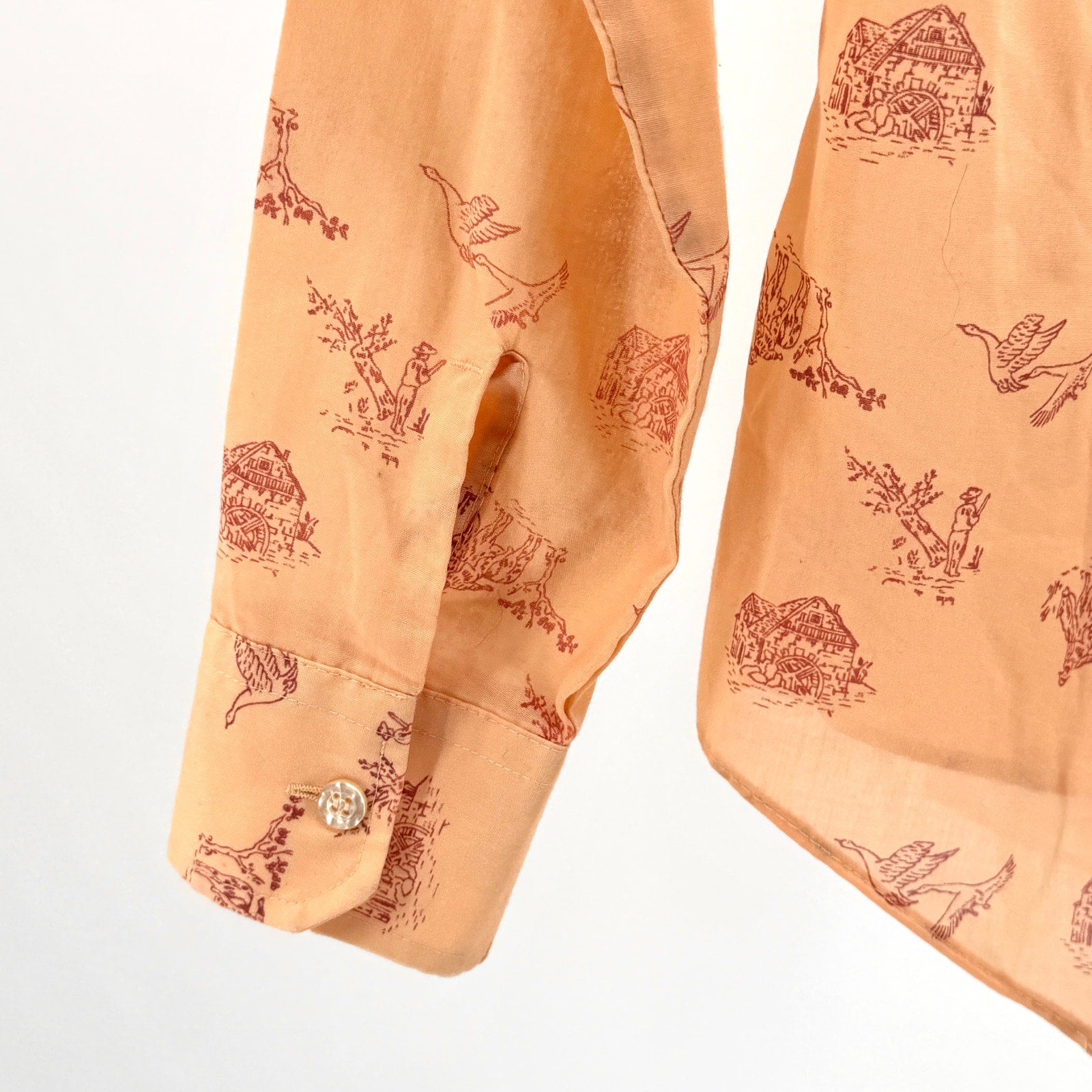 Vintage 70s Sears Put-On Shop Peach Pastoral Toile Dagger Collar Shirt