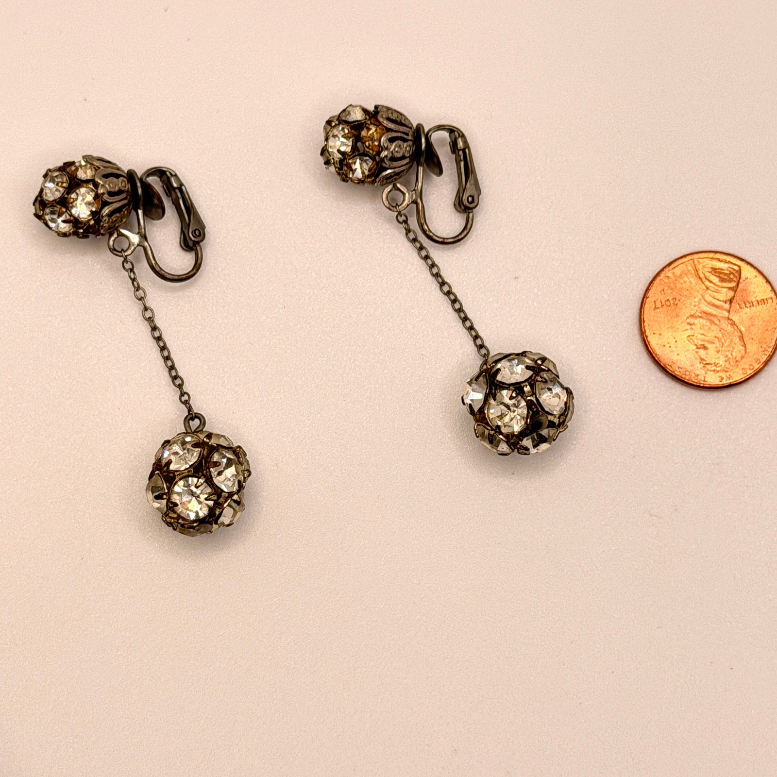 Vintage 60s Silver Clear Rhinestone Midcentury Glamour Dangle Clip-on Earrings