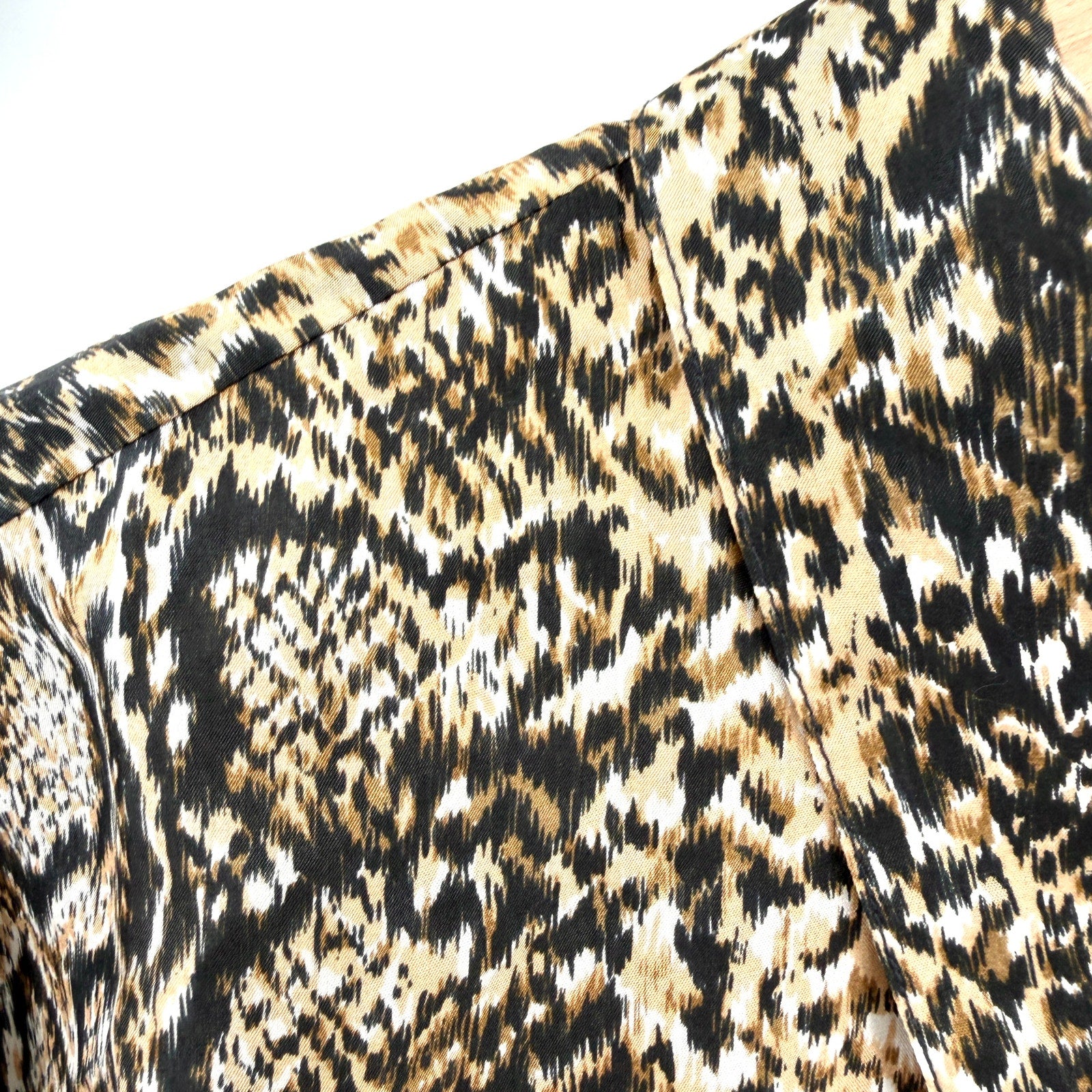 Vintage Y2K August Silk Tan Black 100% Silk Snakeskin Python Button Down Blouse