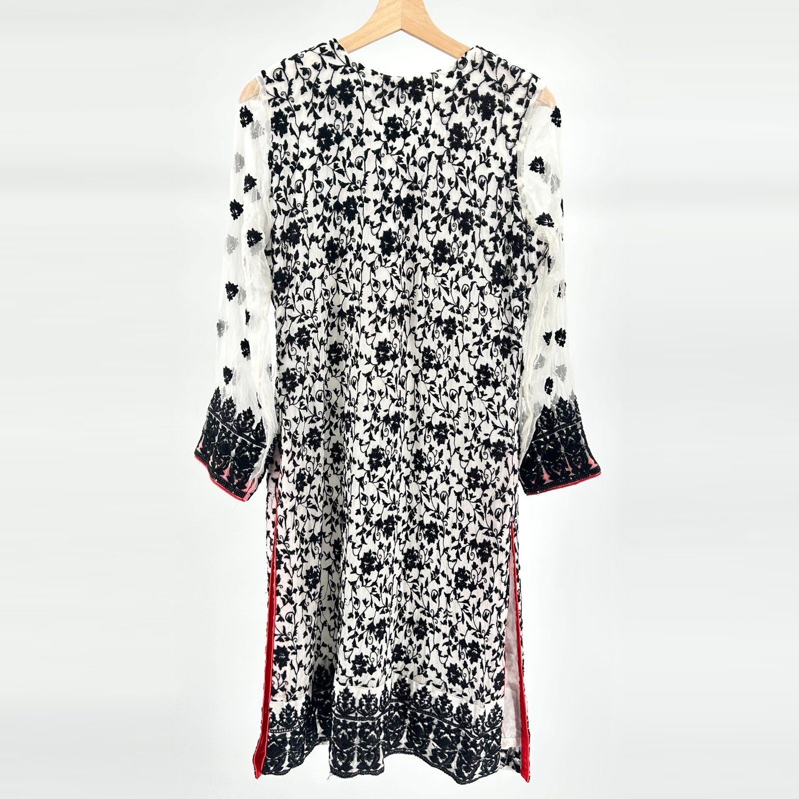 Vintage Y2K Chiffon Studio Black White Embroidered Silk Indian Kurta