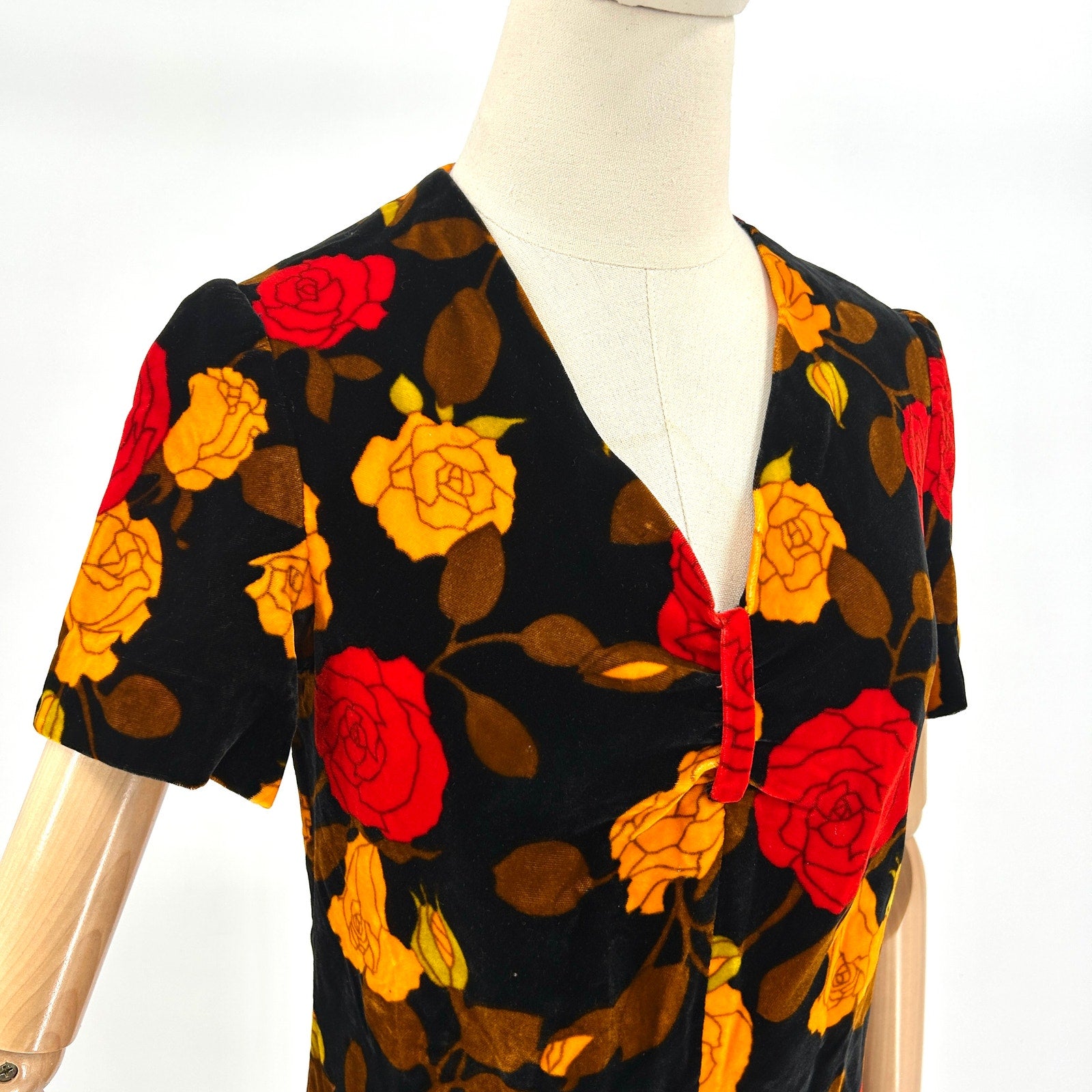 Vintage 90s Handmade Black Velvet Yellow Red Rose Floral Romantic Blouse