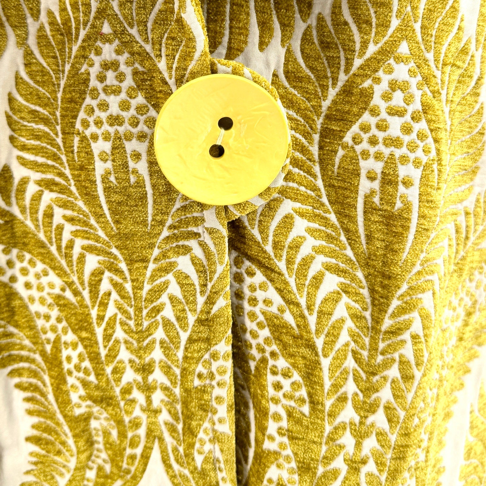 Vintage Y2K 3 Sisters Cream Yellow Tapestry Floral Wire Collar Duster Jacket