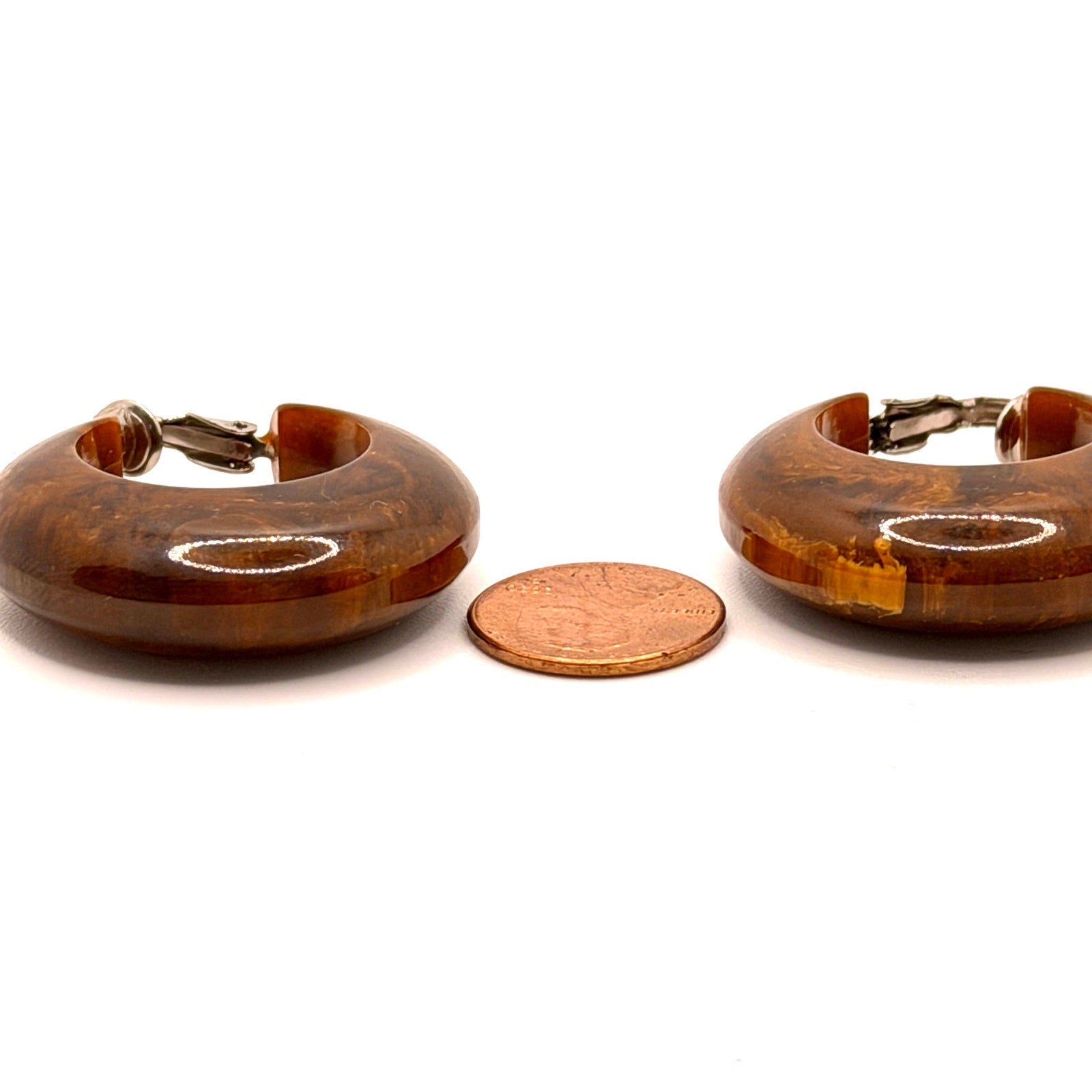 Vintage 70s Brown Tortoise Resin Chunky Crescent Hoop Clip On Earrings