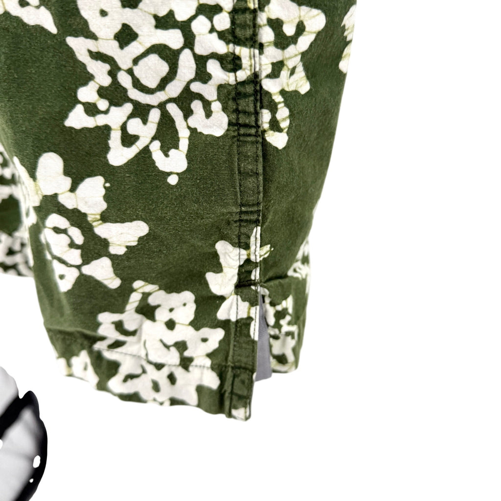 Orvis Olive Green Floral 100% Cotton Batik Print Short Sleeve Shirt