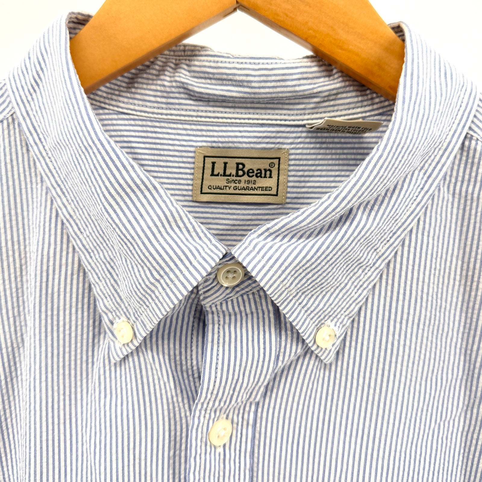 L.L. Bean Blue White Striped 100% Cotton Seersucker Button Down Shirt