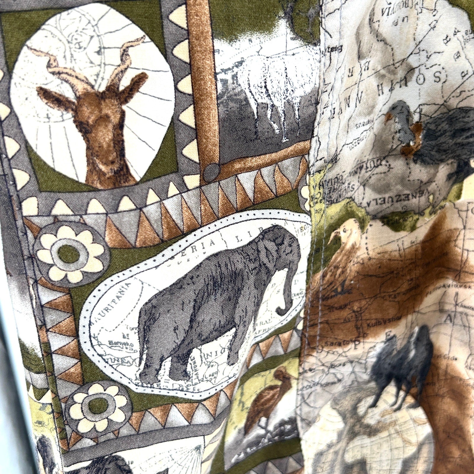 Vintage 90s Gotcha Covered Khaki 100% Cotton Safari Animal Button Down Shirt