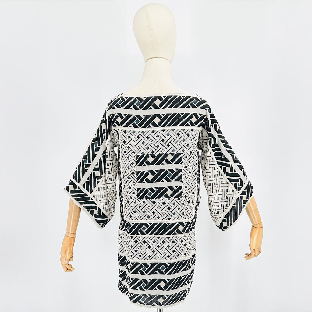 Diane von Furstenberg Black White Geometric Print 100% Silk Mini Dress