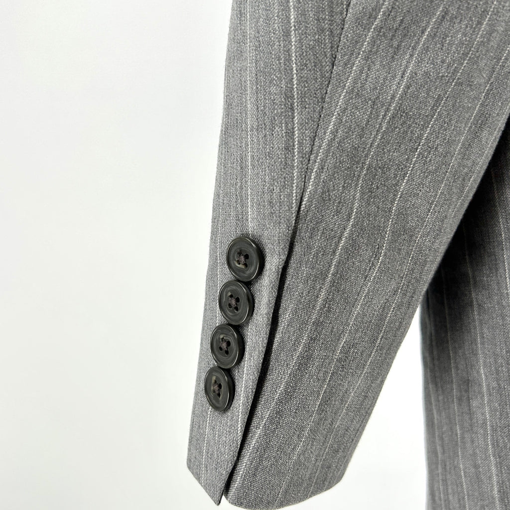 Vintage Y2K Oscar de la Renta Grey Pinstripe 100% Wool Three-Button Blazer