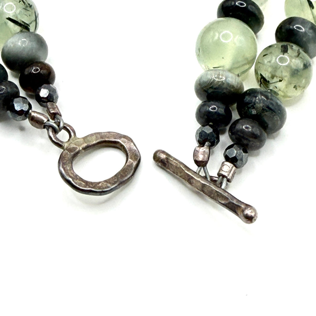 Vintage 90s Green Double Strand Rutilated Prehnite Toggle Necklace
