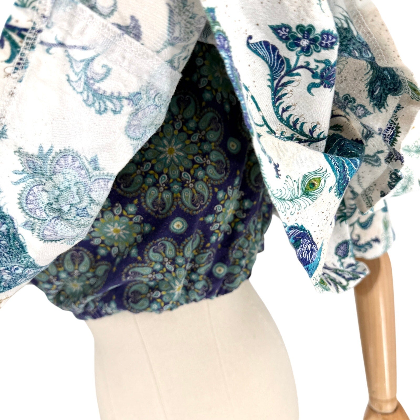 Vintage 90s Custom Made Cream Teal 100% Cotton Peacock Paisley Ruffle Crop Top