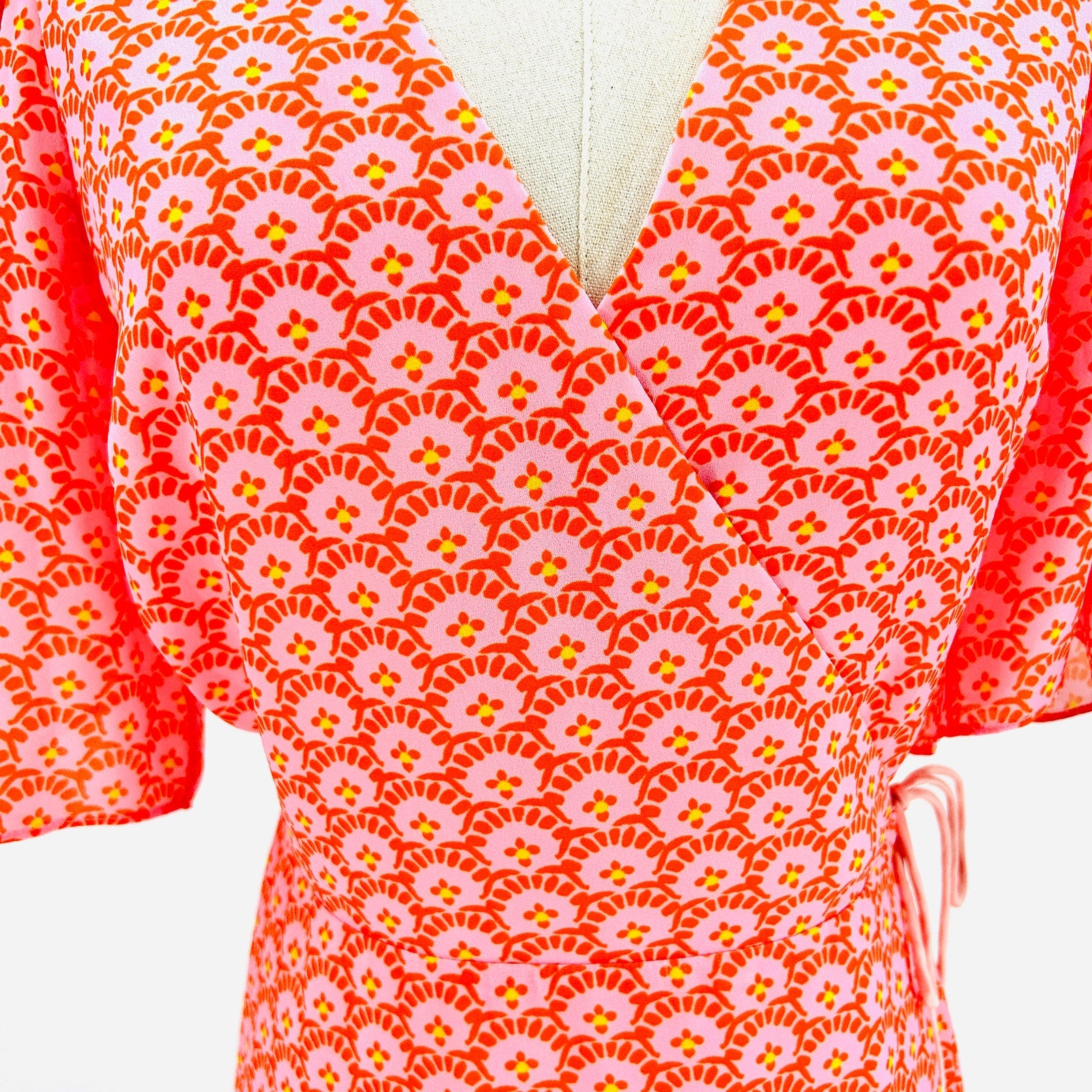 alice + olivia Pink Orange Retro Floral Print Wrap Dress