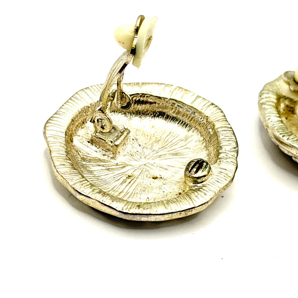 Vintage 80s Brutalist Textured Silver Tone Round Clip On Statement Earrings