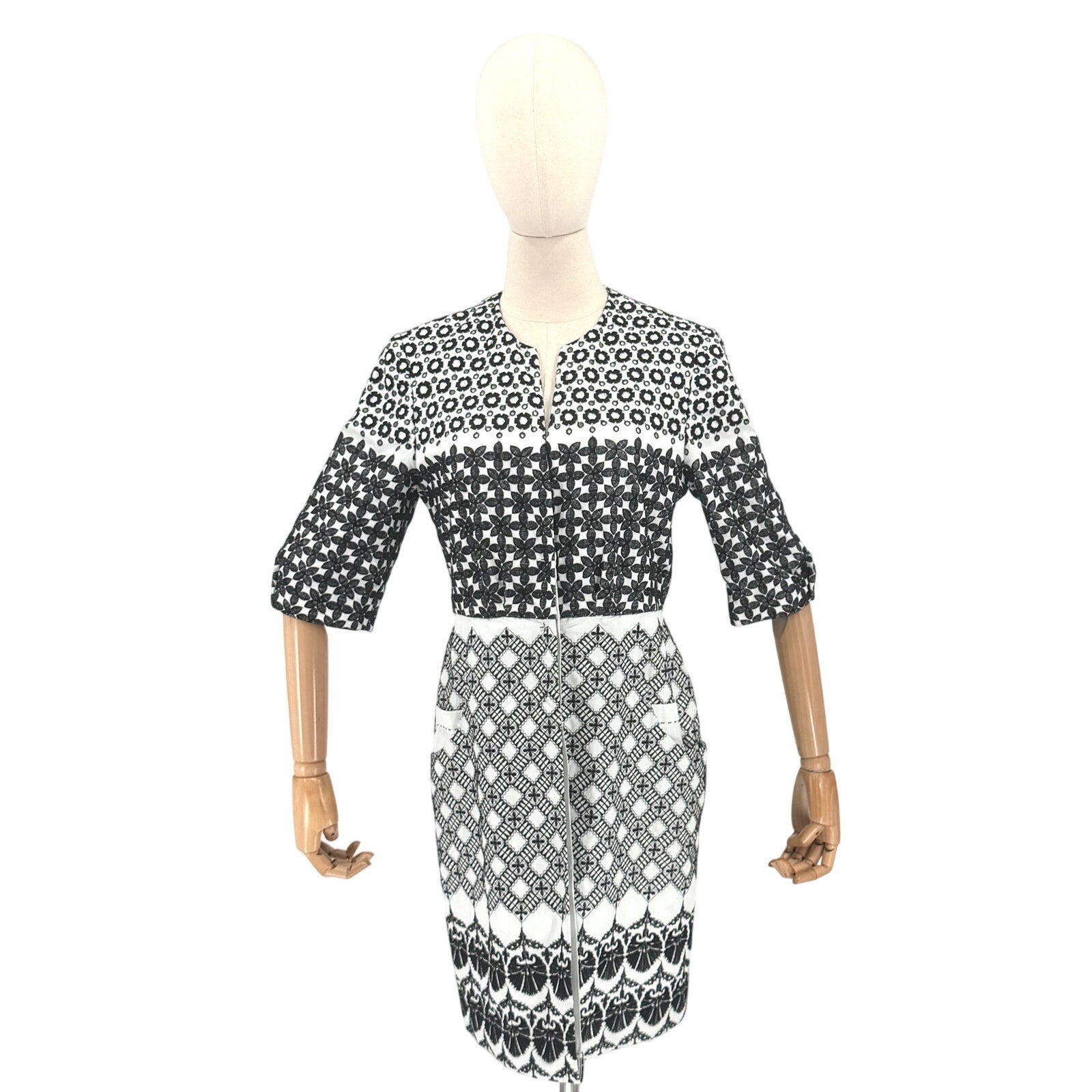 Elie Tahari Black White 100% Cotton Embroidered Eyelet Shift Coat Dress