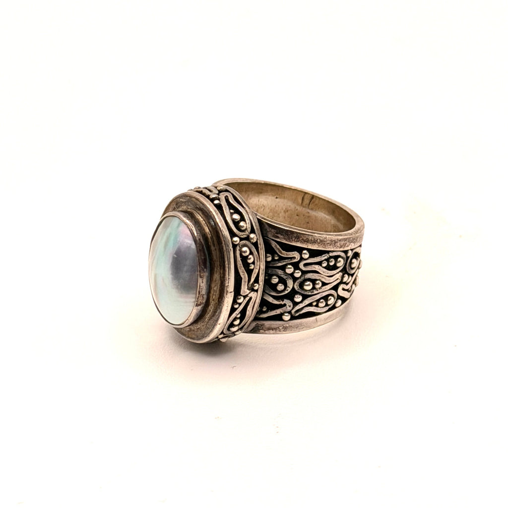 Vintage 90s Sterling Silver Stamped Mother of Pearl Ornate Statement Ring
