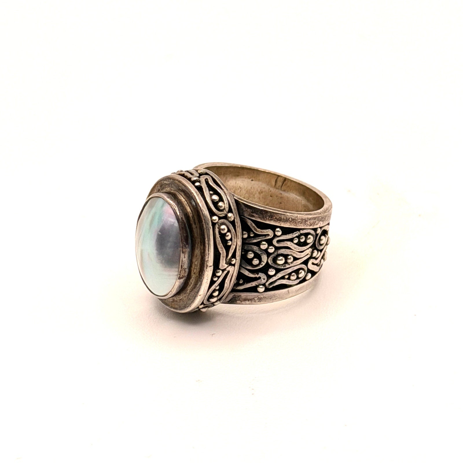 Vintage 90s Sterling Silver Stamped Mother of Pearl Ornate Statement Ring