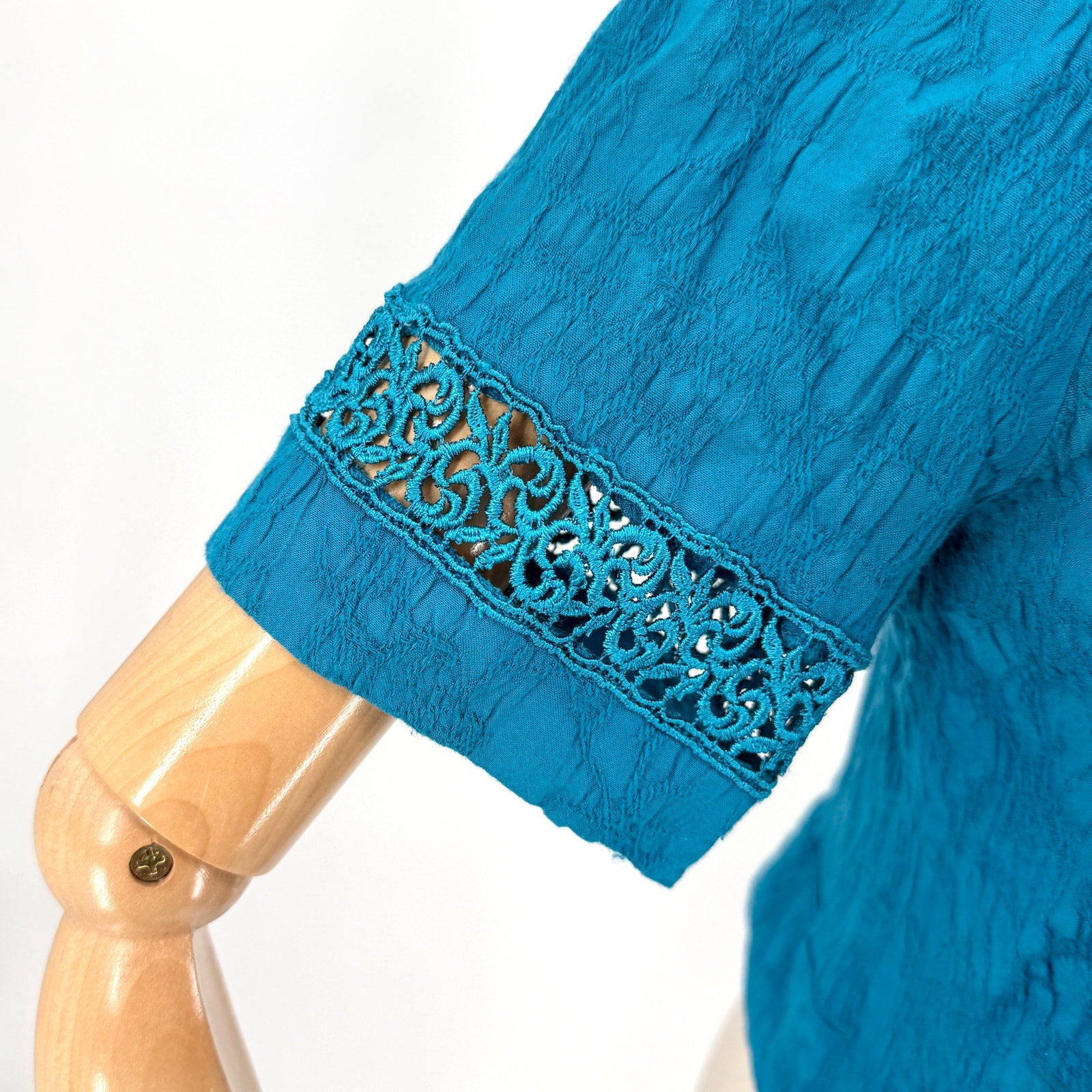 Vintage 90s Karin Stevens Teal Rayon Crinkle Lace Open Back Top