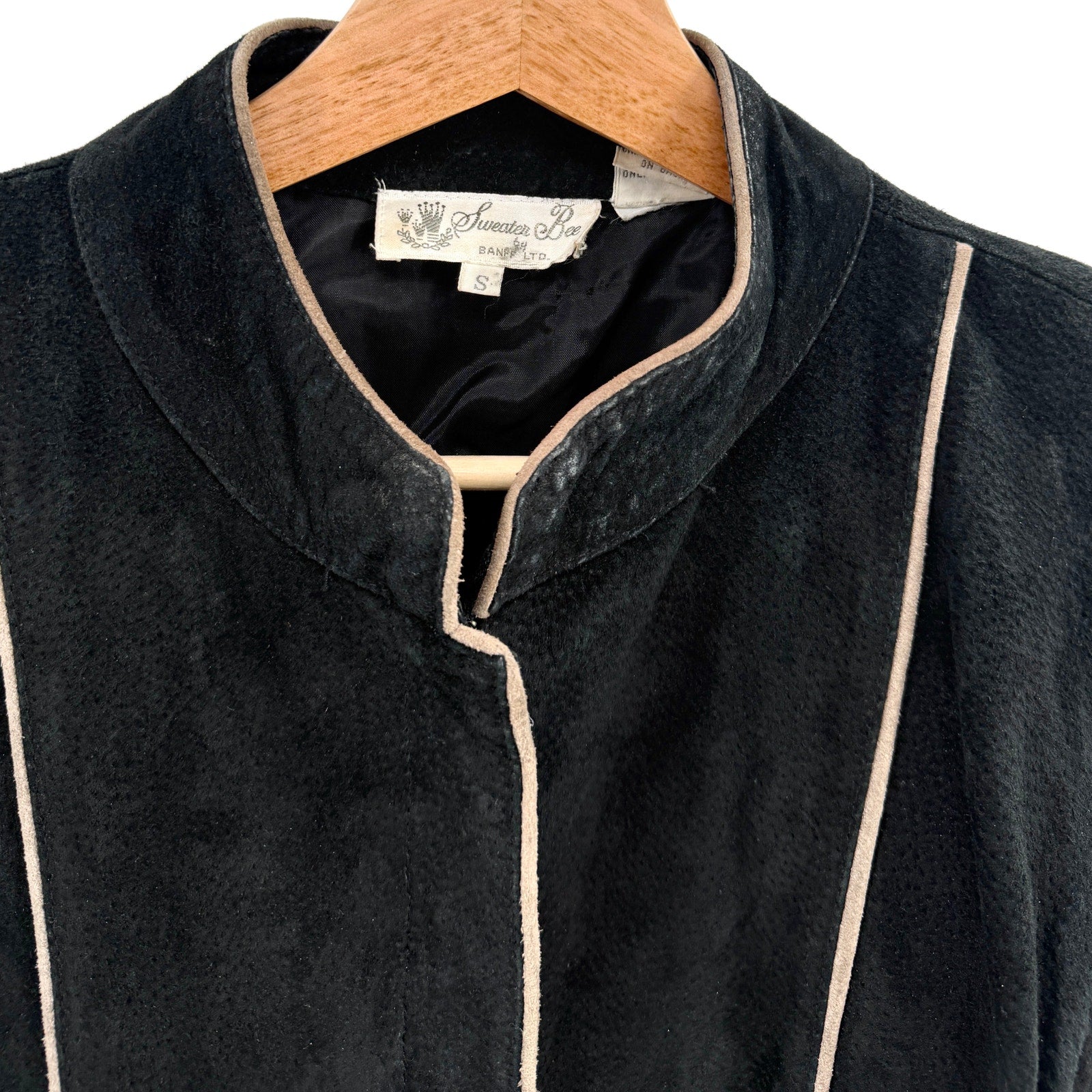 Vintage 70s Sweater Bee Black Suede Trim Zip-Front Sweater Jacket