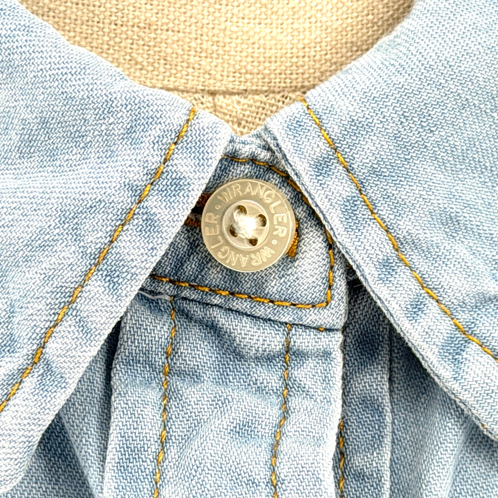 Wrangler Light Blue 100% Cotton Pearl Snap Sleeveless Tie Front Top