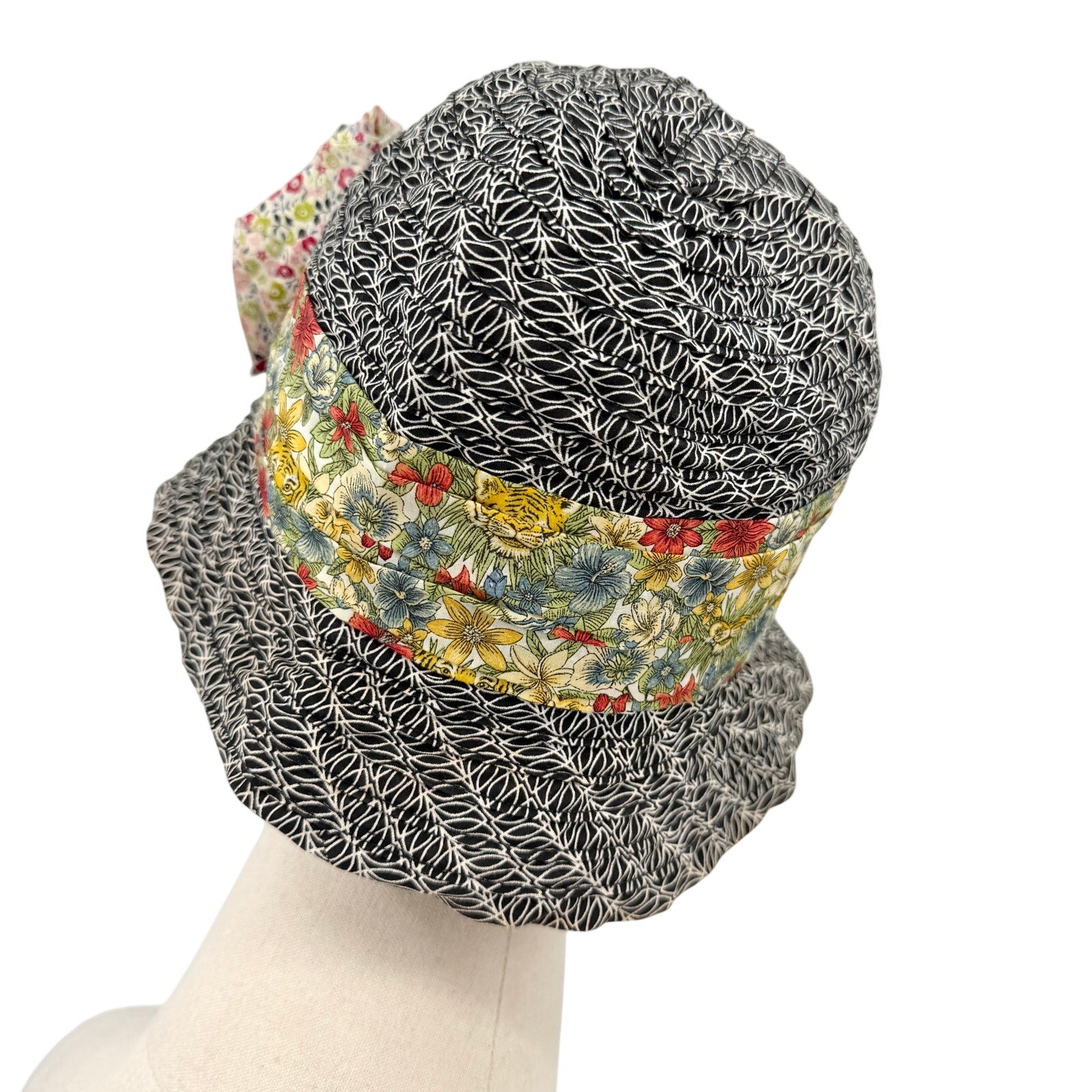 Grevi Black White 100% Cotton Floral Tiger Large Flower Cloche Hat