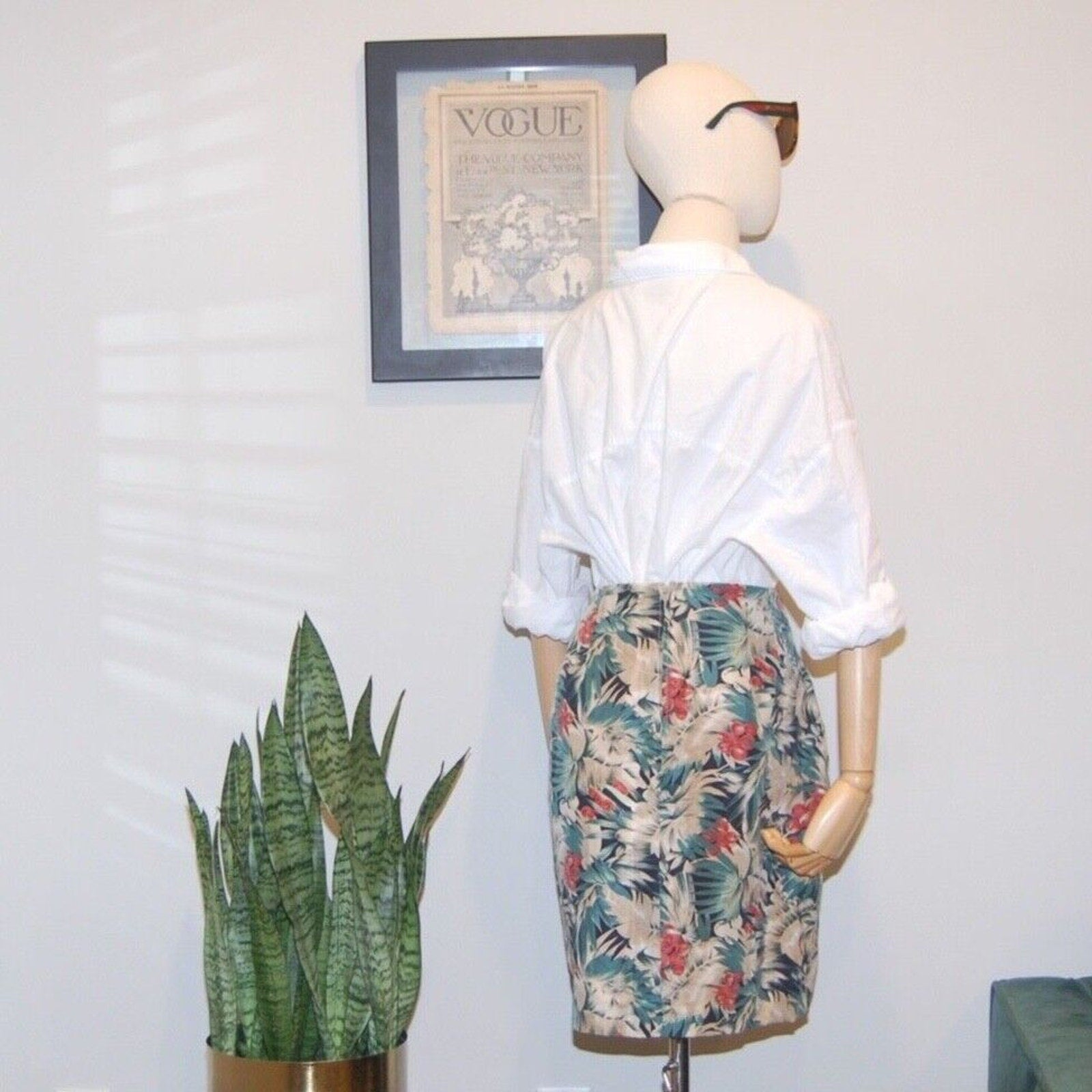 Vintage 90s Valerie Stevens Green 100% Silk Tropical Tie Front Wrap Mini Skirt