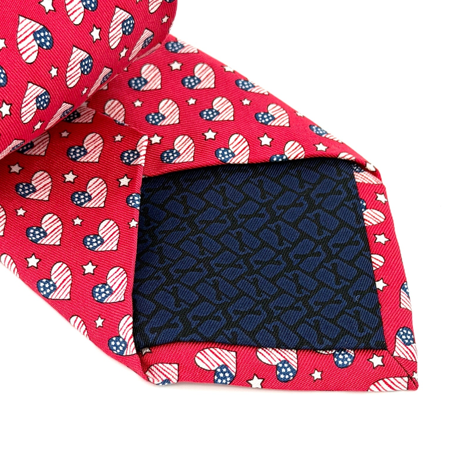 Vintage Y2K Vineyard Vines Red 100% Silk Patriotic USO Heart Necktie
