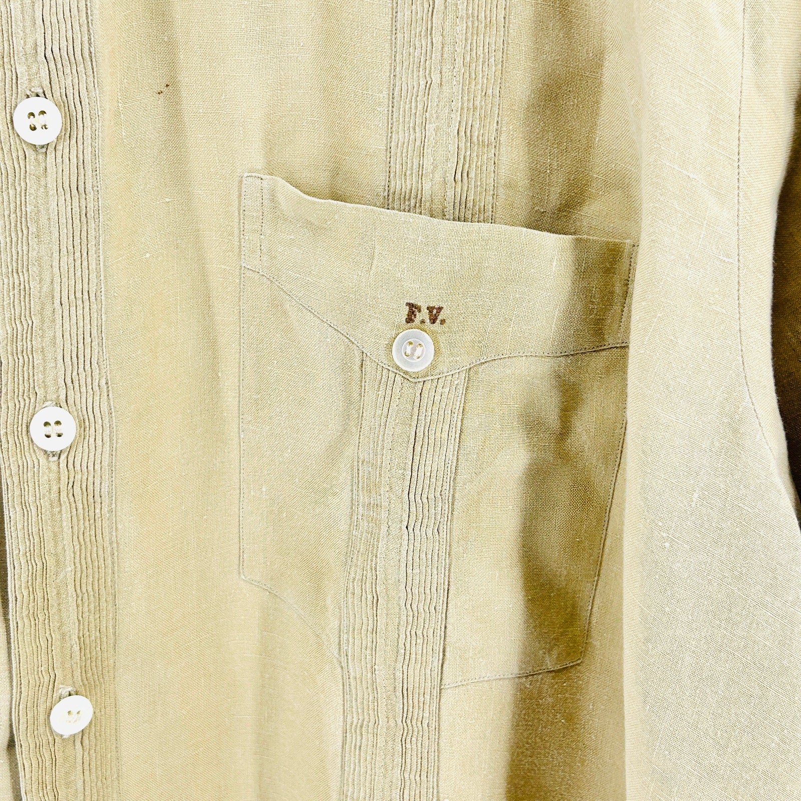 Vintage 70s Cafe Versailles Miami Tan Cotton Linen Long Sleeve Guayabera