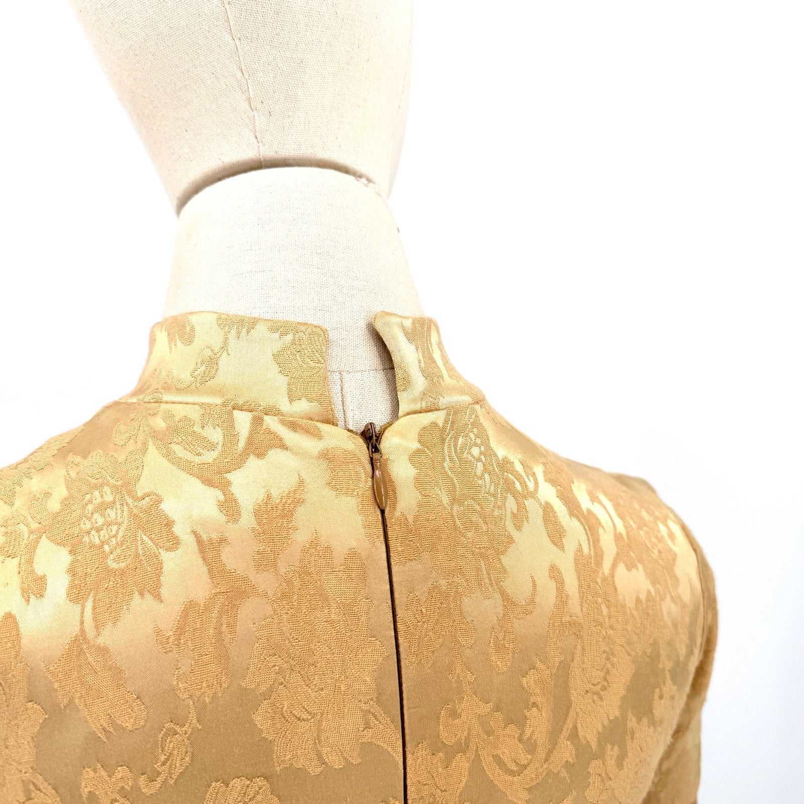 Vintage Y2K Yumi Mazao Paris Gold Floral Brocade Cheongsam Maxi Dress