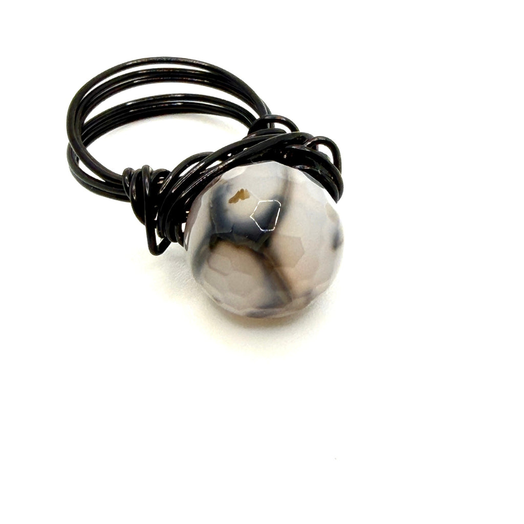 Vintage 90s Black Dendritic Agate Boho Wire Wrapped Faceted Orb Ring