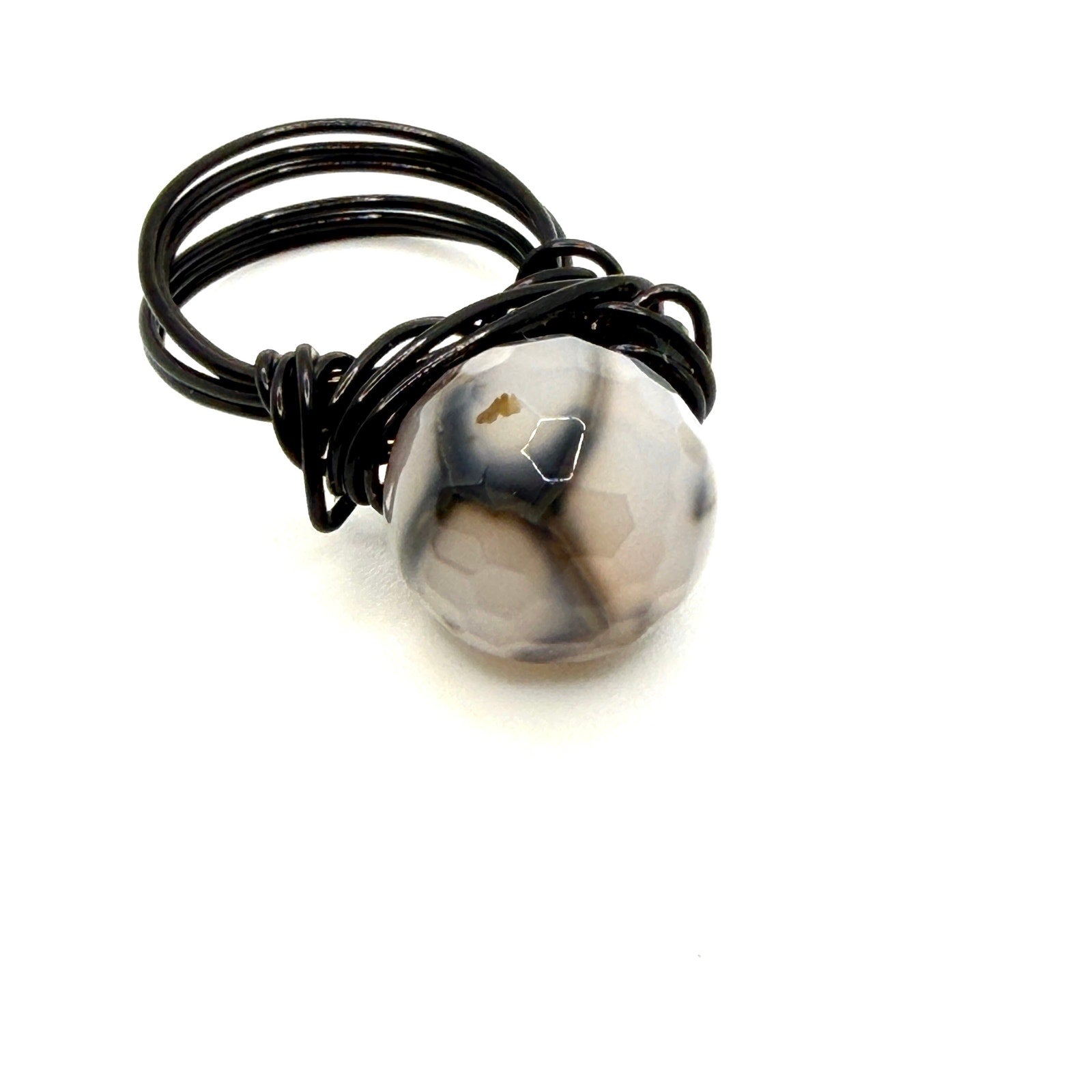 Vintage 90s Black Dendritic Agate Boho Wire Wrapped Faceted Orb Ring