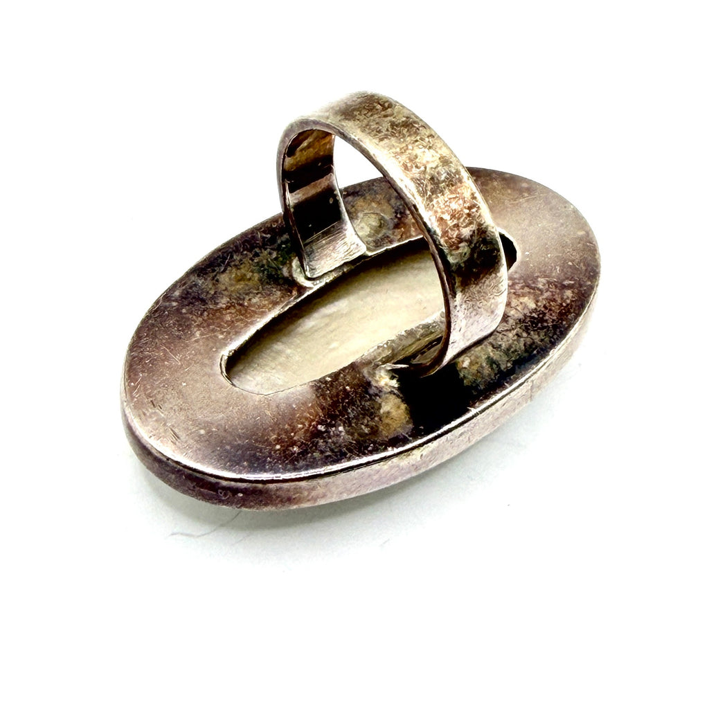 Vintage 90s Stamped Sterling Silver White Mother of Pearl Oval Cocktail Ring