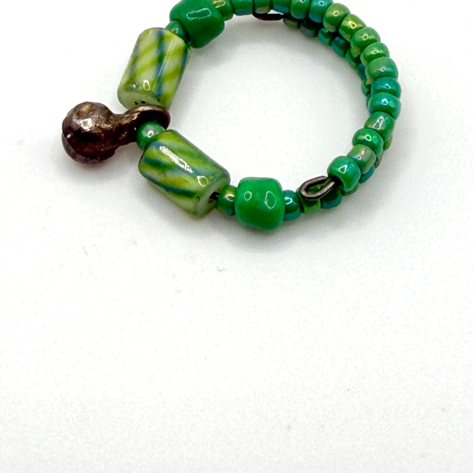 Vintage 90s Green Glass Seed Bead Sterling Silver Dangle Wrap Boho Ring