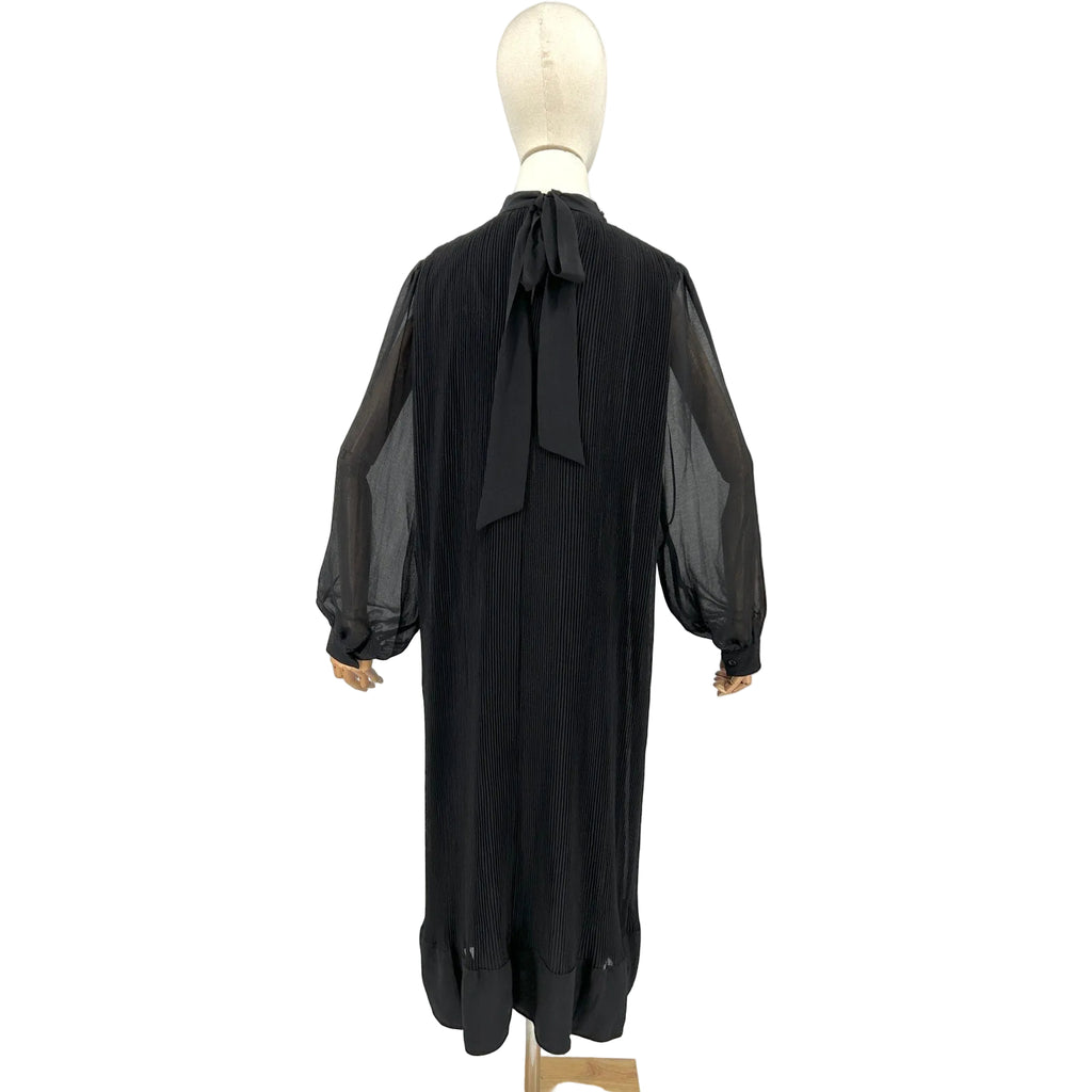 Elie Tahari Black Micro Pleat Sheer Sleeve Maxi Dress