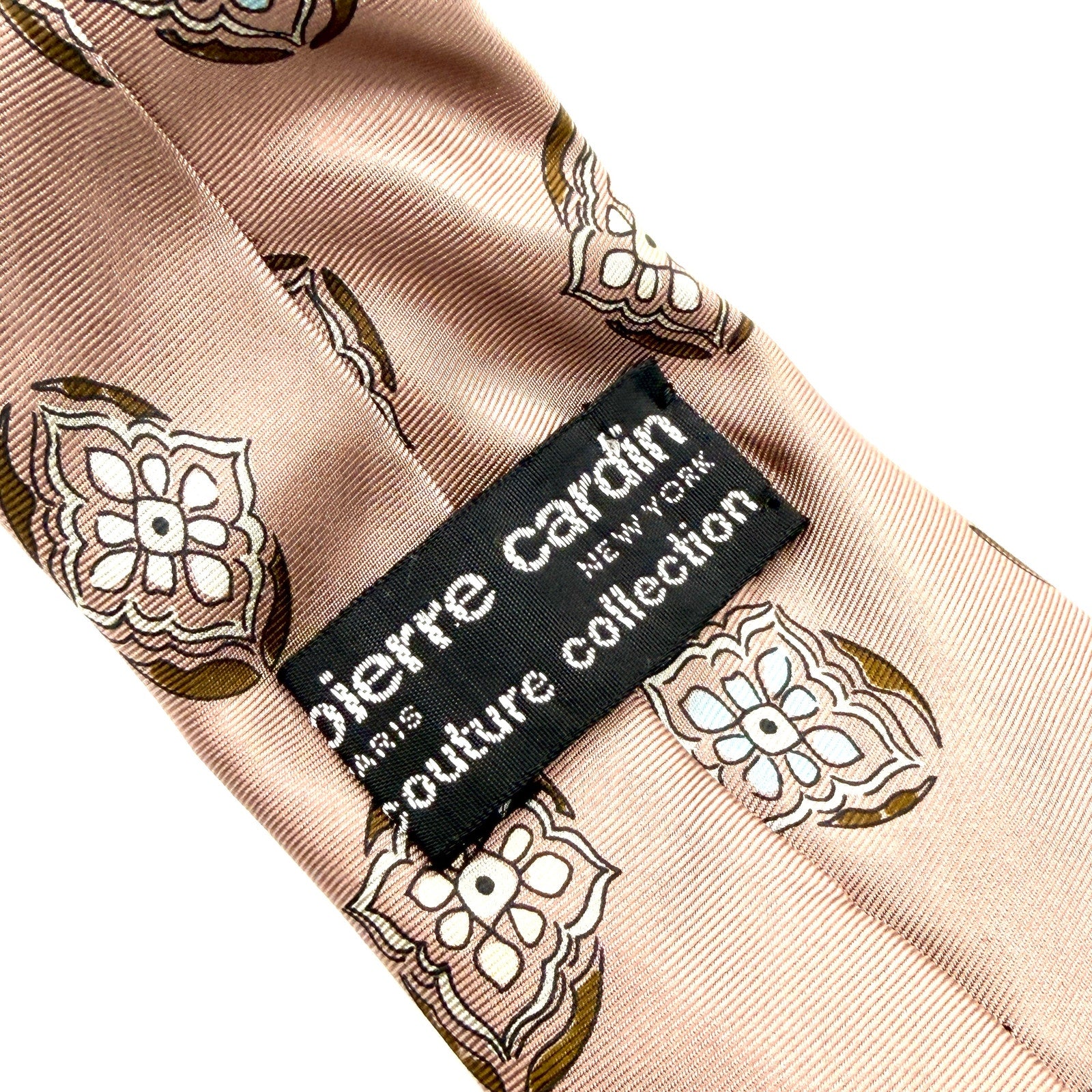 Vintage 70s Pierre Cardin Dusty Rose 100% Silk Medallion Couture Necktie
