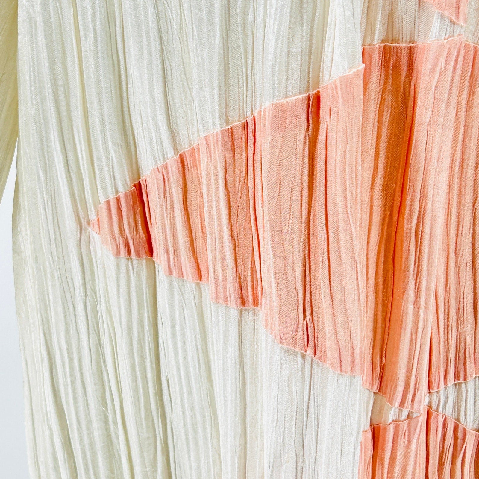 Vintage 80s Morton Myles Cream Peach Colorblock Satin Crinkle Cocktail Dress