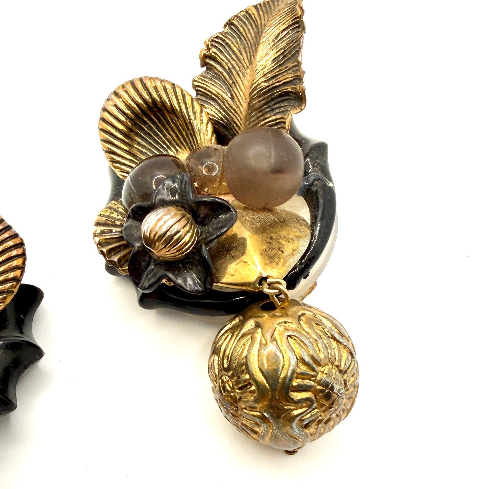 Vintage 80s Gold Tone Black Resin Lucite Flower Dangle Clip On Earrings
