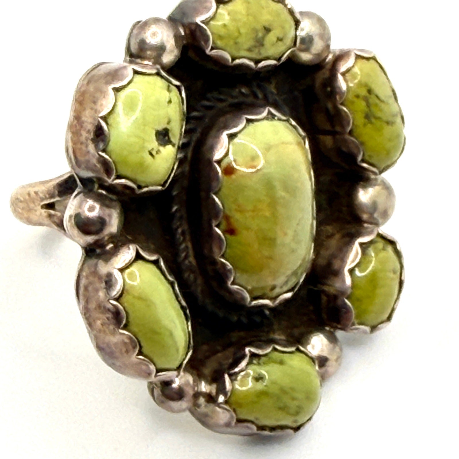 Vintage 90s Lime Green Gaspeite Sterling Silver Southwestern Cluster Ring