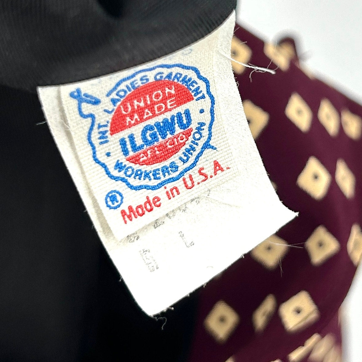 Vintage 80s Mevisto Maroon Diamond Print 100% Rayon Waistcoat Vest