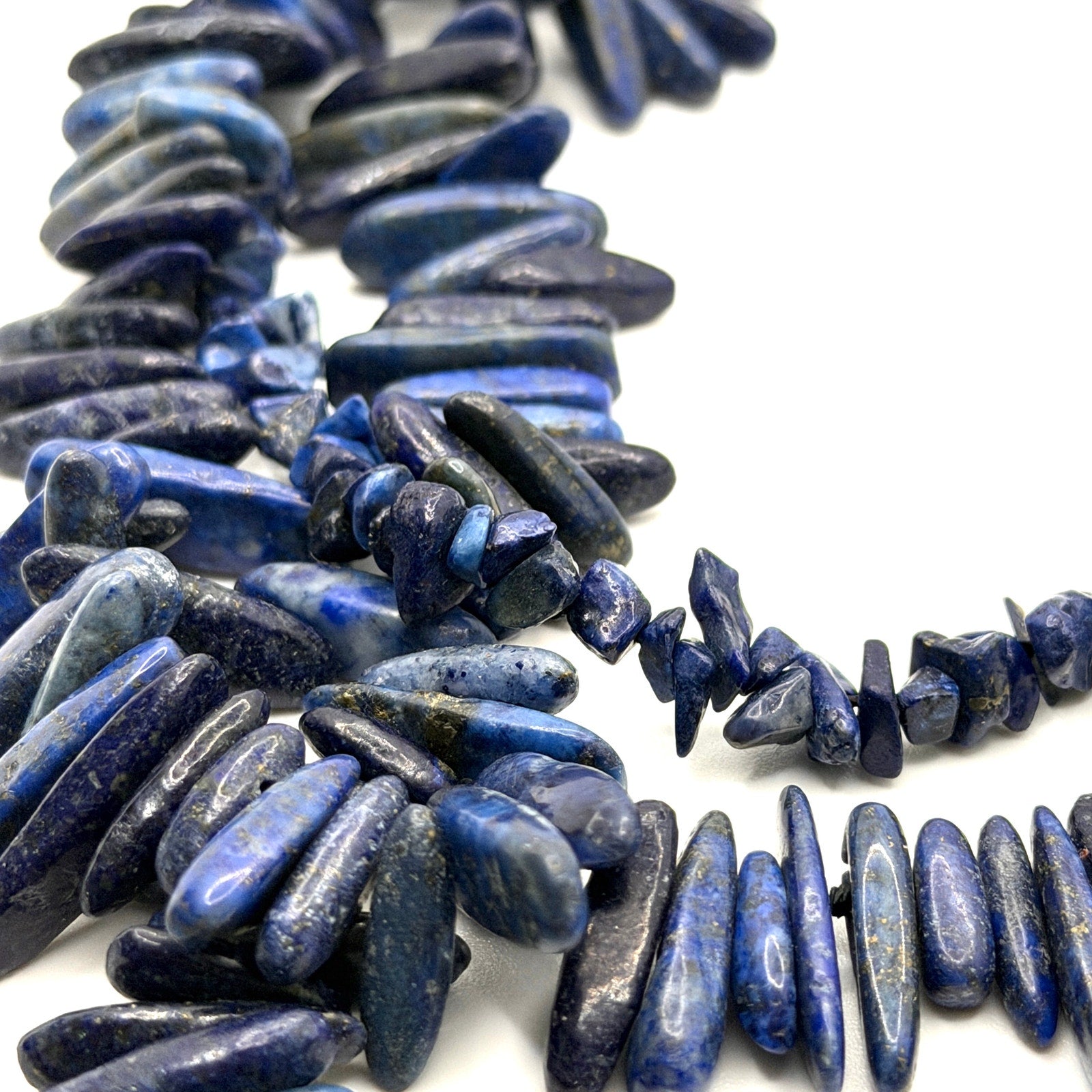 Vintage 90s Blue Lapis Lazuli Western Triple Strand Tusk Necklace
