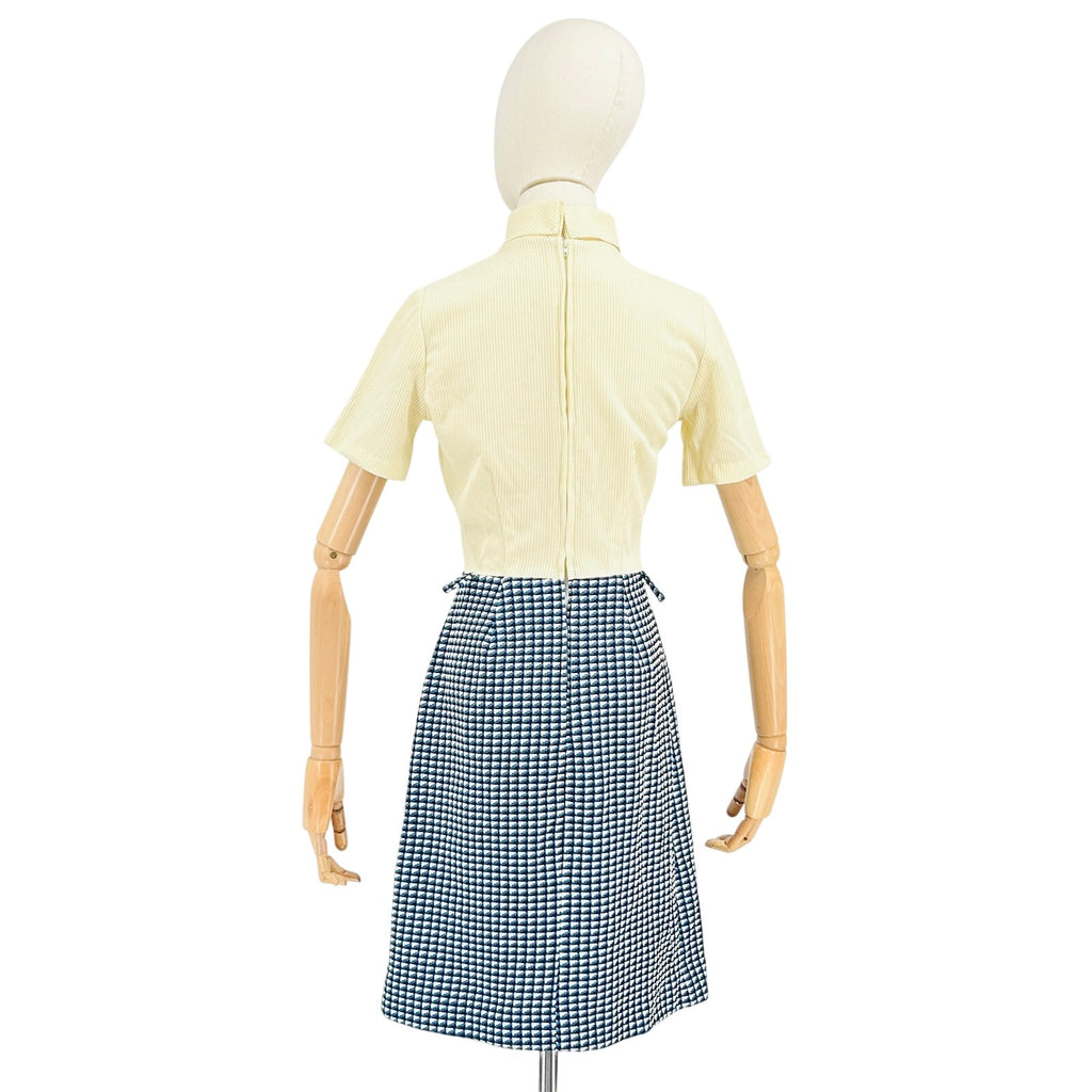 Vintage 70s Cream Blue Houndstooth Mod A-Line Mini Dress