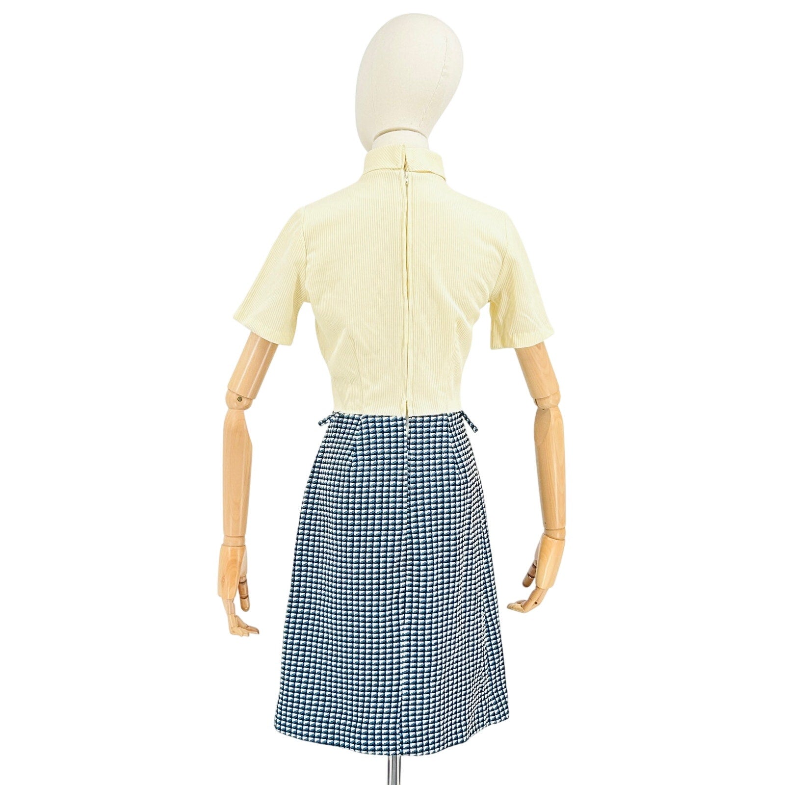 Vintage 70s Cream Blue Houndstooth Mod A-Line Mini Dress